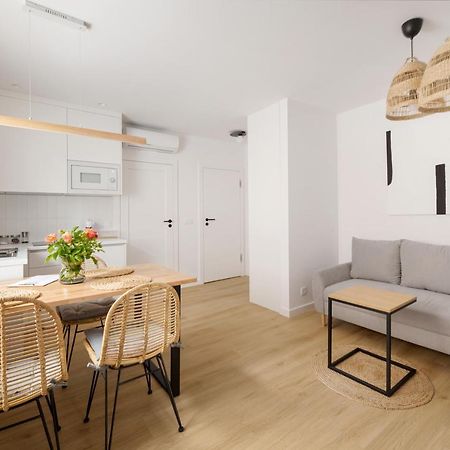 Apartamenty Rodzinne Zdrojowe 쿠도바-즈루이 외부 사진