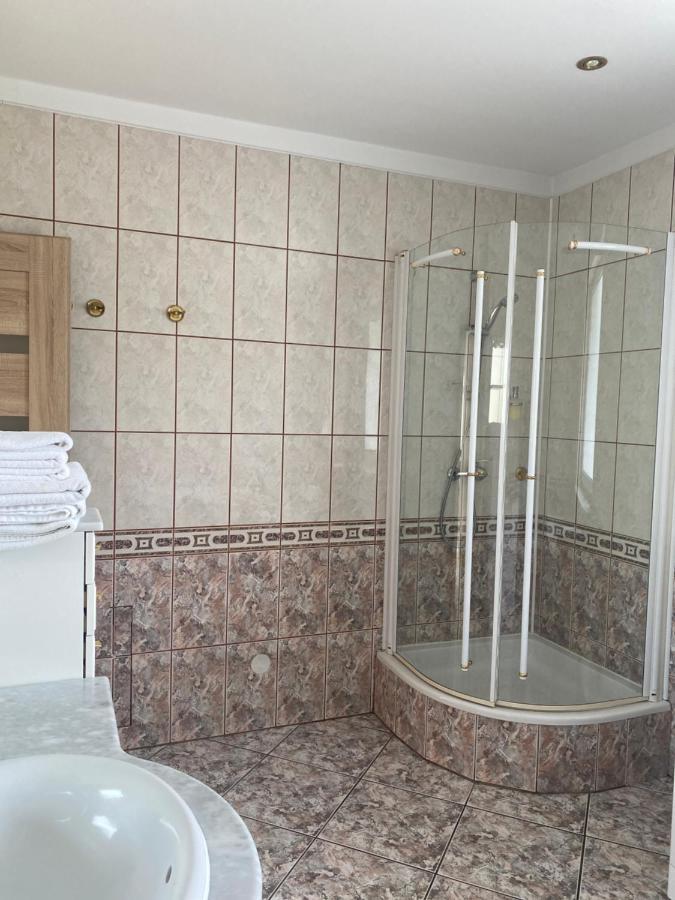 Apartamenty Rodzinne Zdrojowe 쿠도바-즈루이 외부 사진