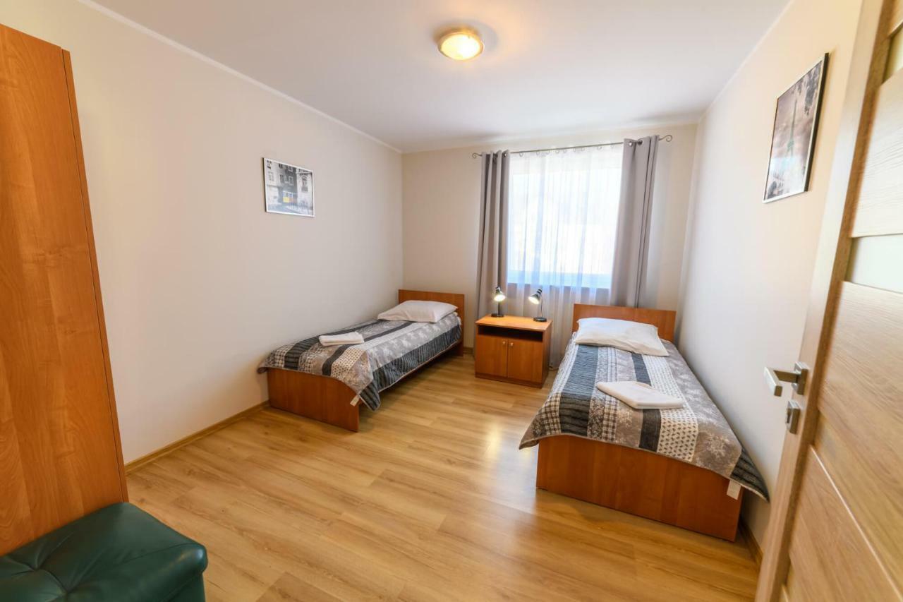 Apartamenty Rodzinne Zdrojowe 쿠도바-즈루이 외부 사진